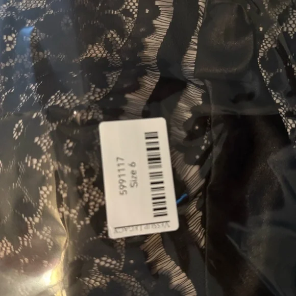 Chic Black Lace Strapless Dress - Picture 4 of 4